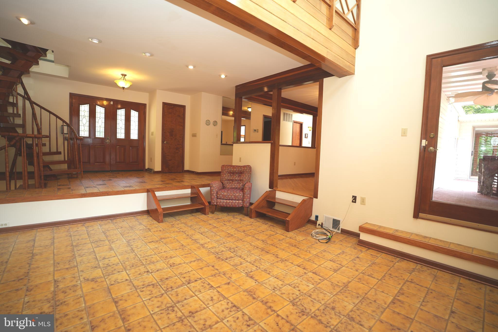 20070 MANOR DRIVE
