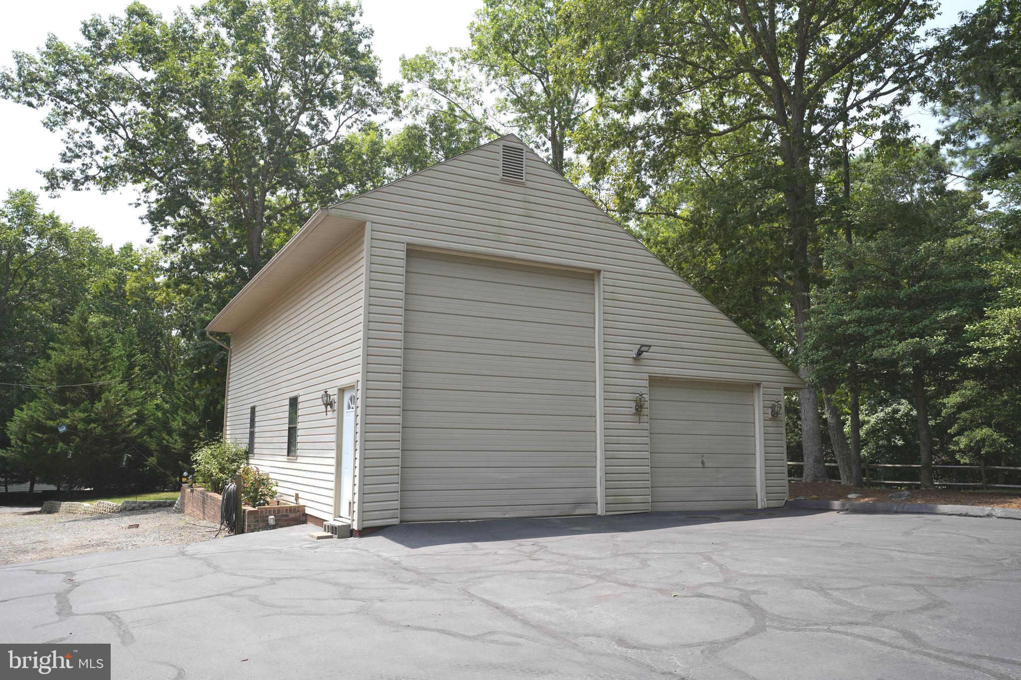 20070 MANOR DRIVE