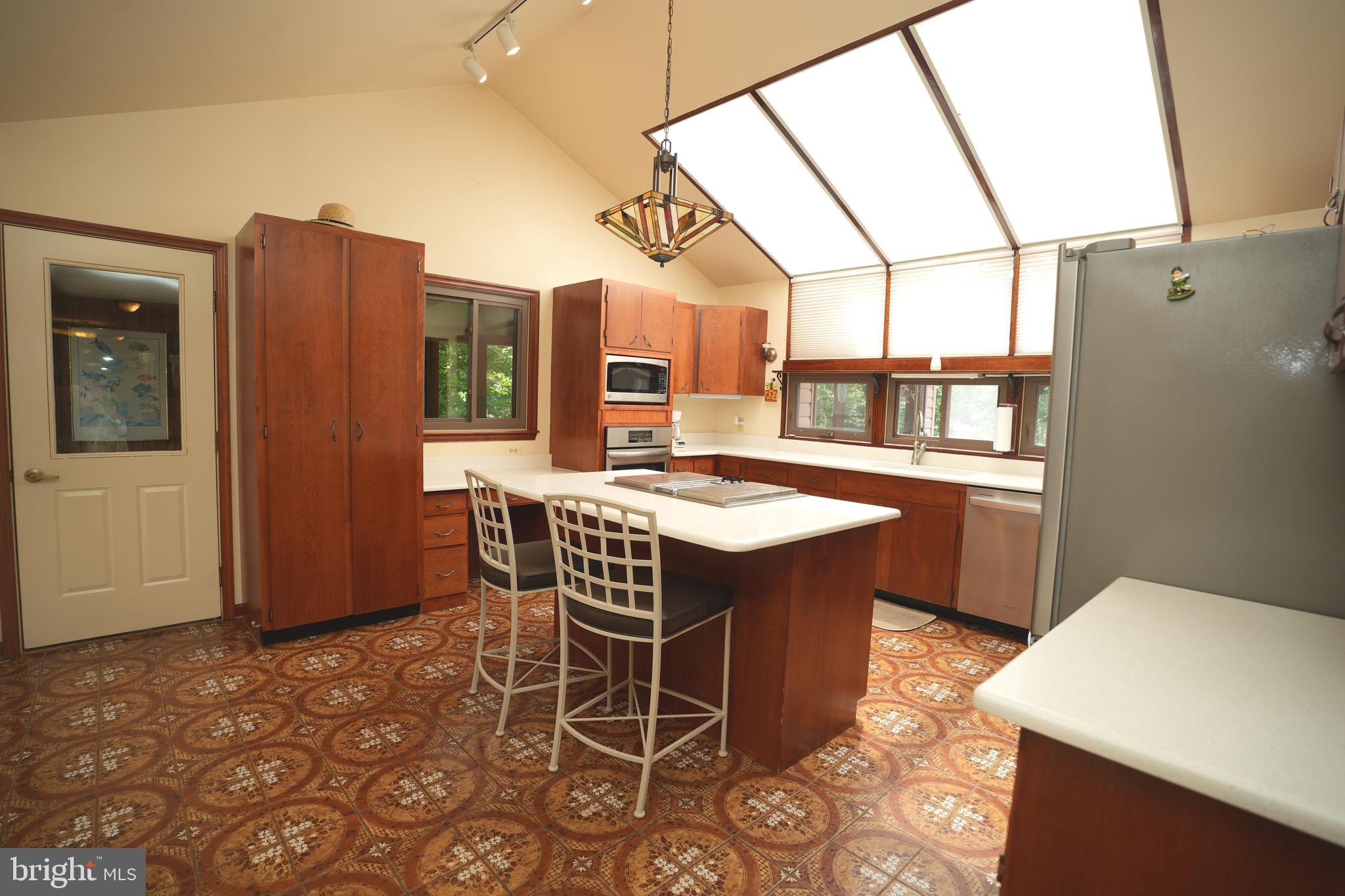 20070 MANOR DRIVE