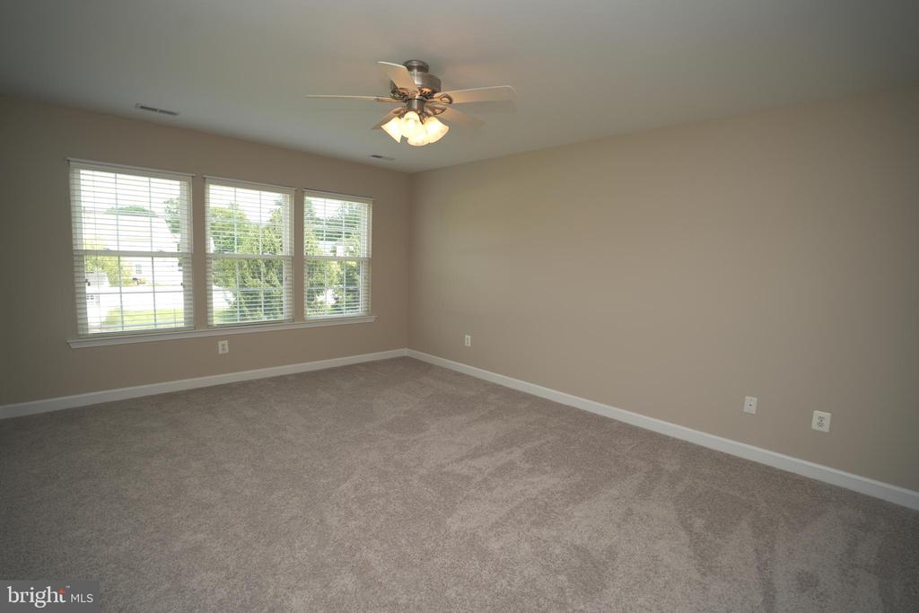 22266 ORCHARD COURT