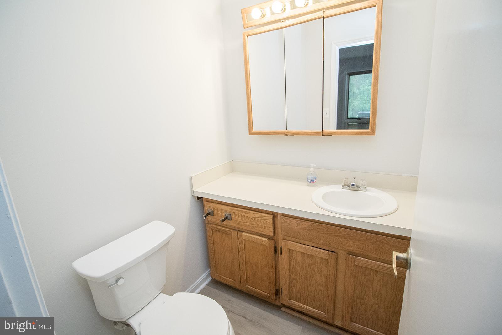 44792 LOCUST RIDGE COURT 850