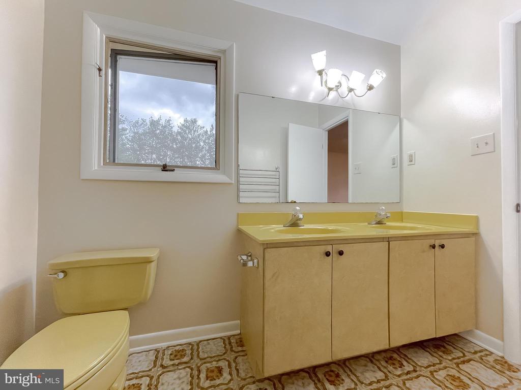 40688 S 40 DRIVE
