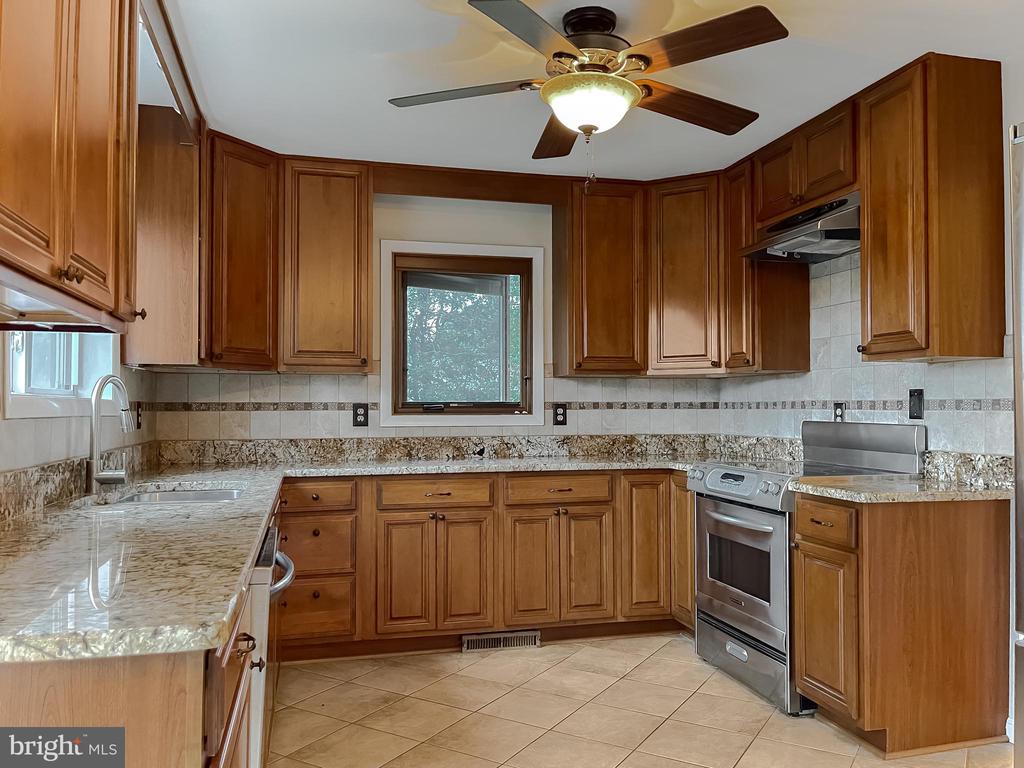 40688 S 40 DRIVE