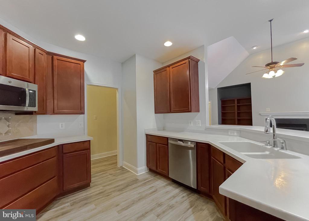 24646 APPLE SAUCE LANE