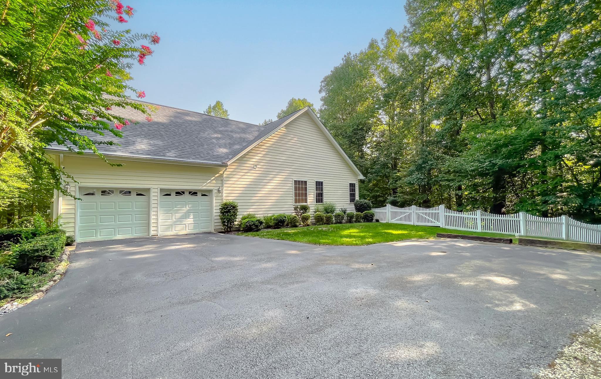 24646 APPLE SAUCE LANE