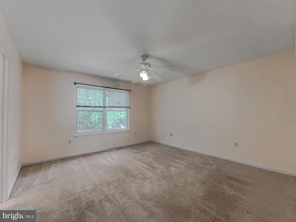 21133 WOODMERE DRIVE