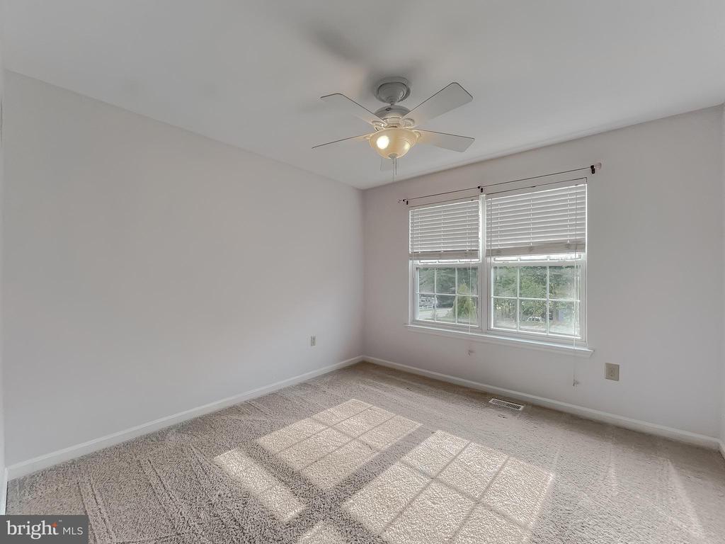 21133 WOODMERE DRIVE