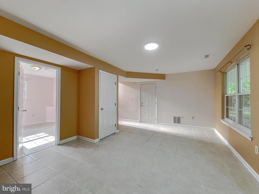 21133 WOODMERE DRIVE