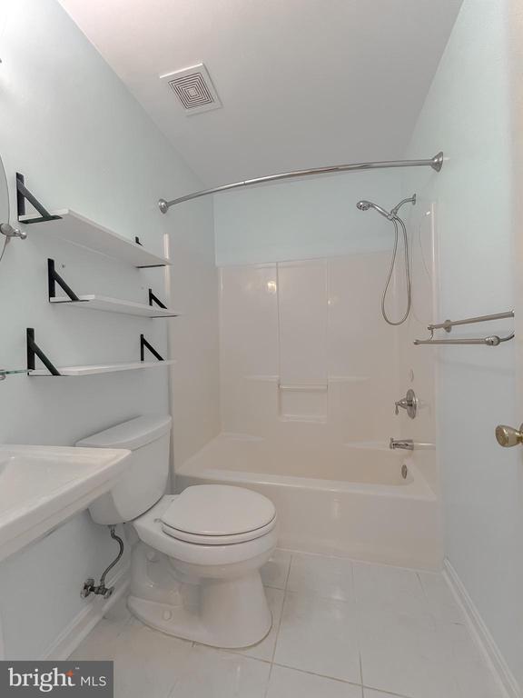 21133 WOODMERE DRIVE