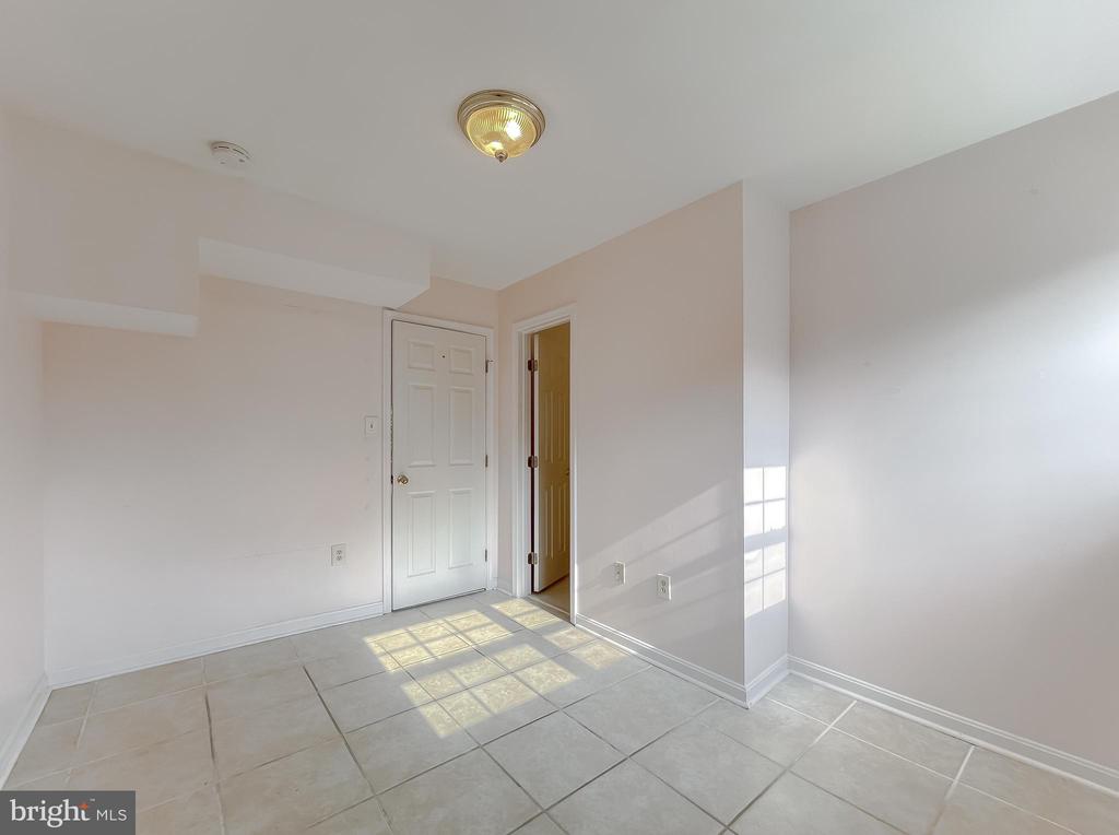 21133 WOODMERE DRIVE