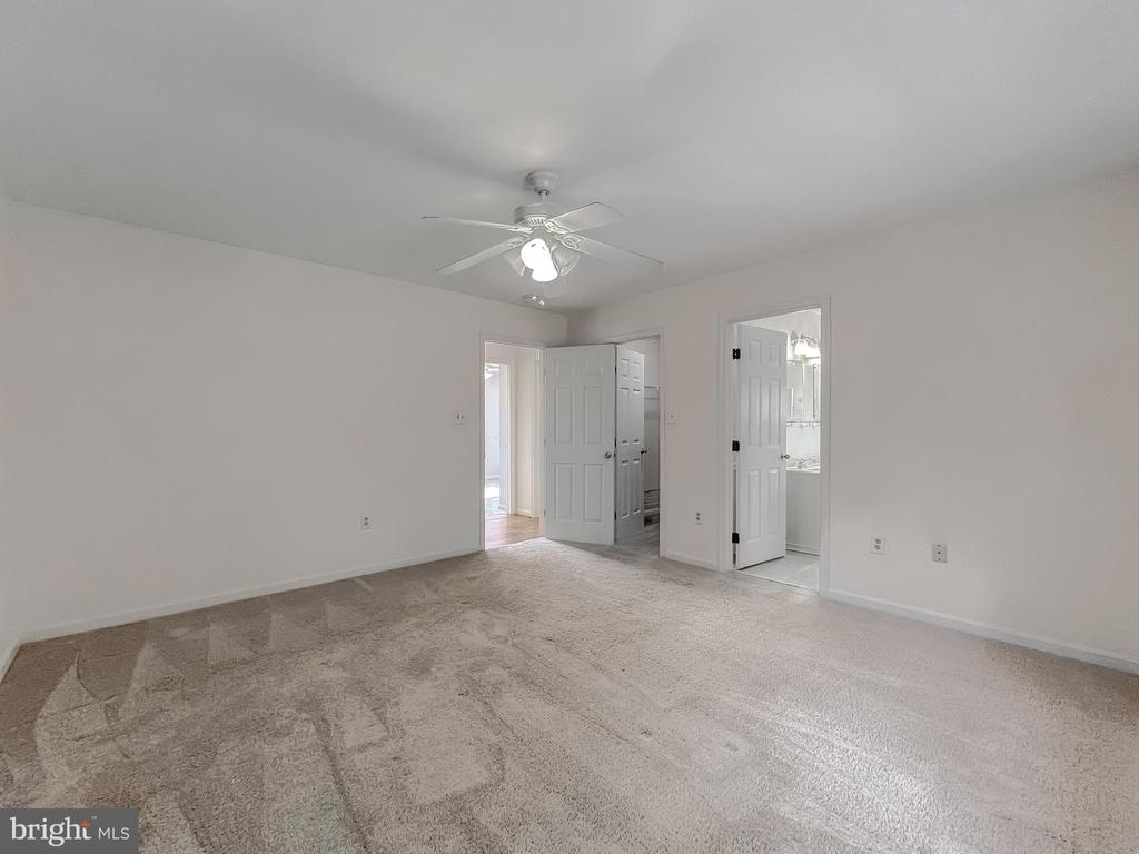 21133 WOODMERE DRIVE