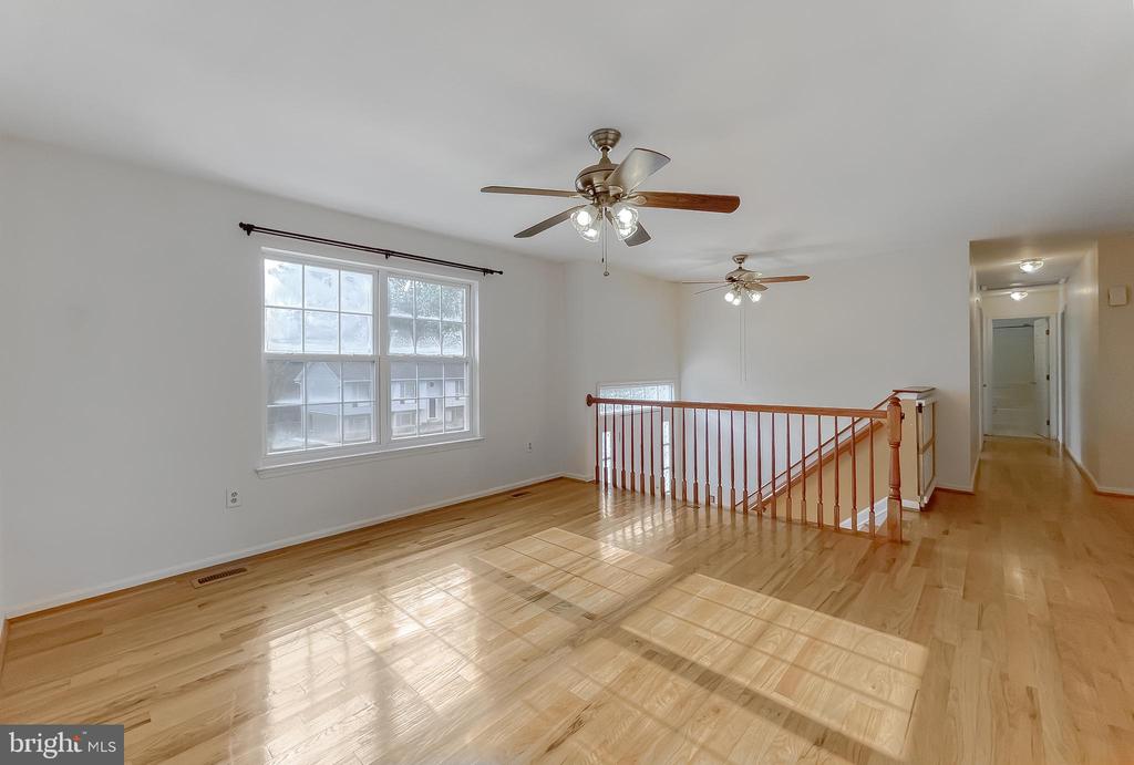21133 WOODMERE DRIVE