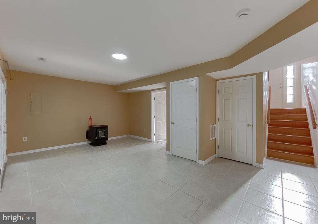 21133 WOODMERE DRIVE