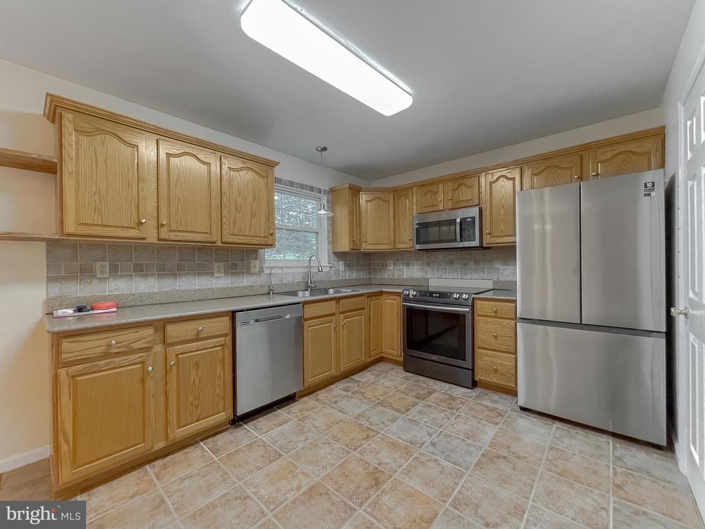 21133 WOODMERE DRIVE