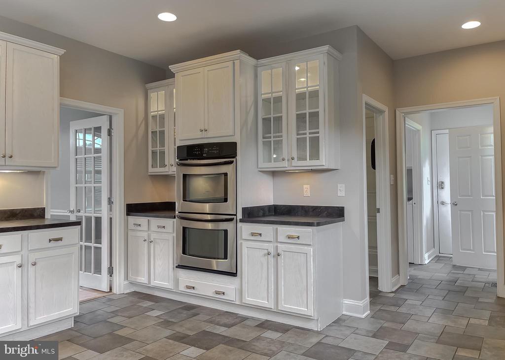 37710 VICTORIA LANE