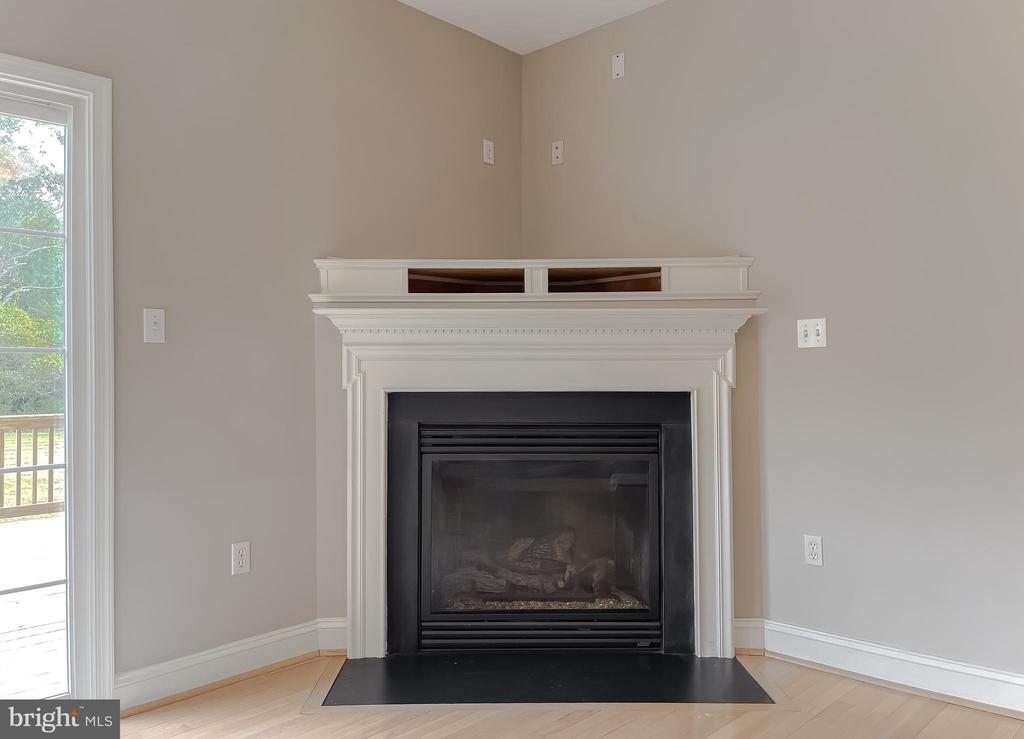 37710 VICTORIA LANE