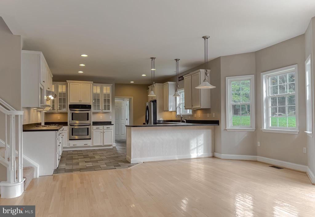 37710 VICTORIA LANE