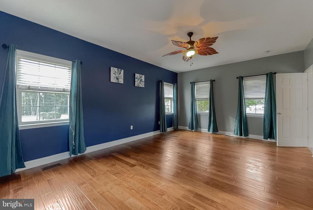 37710 VICTORIA LANE