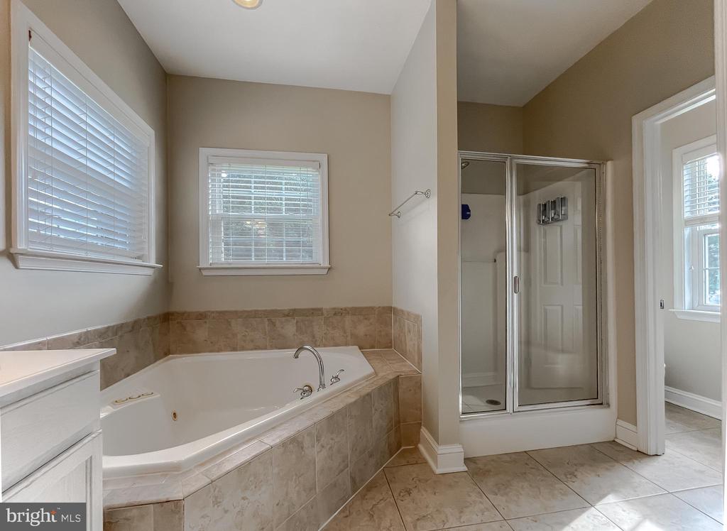 37710 VICTORIA LANE