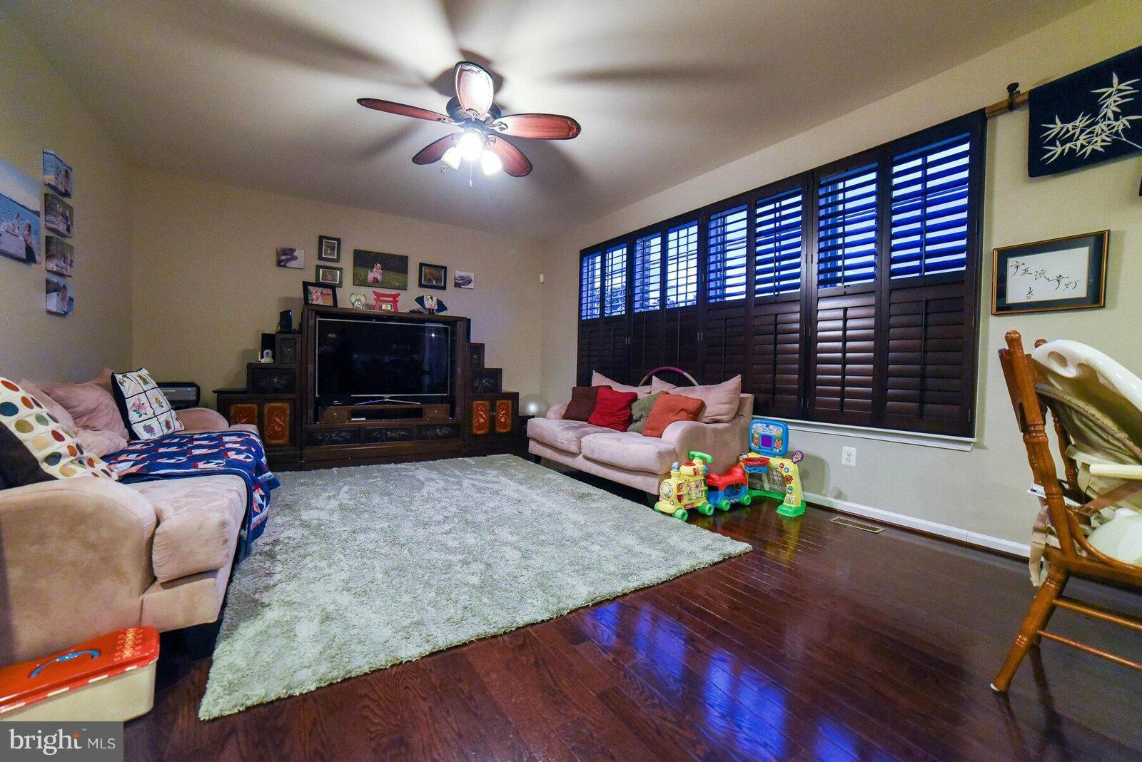 23003 WAPITI WAY