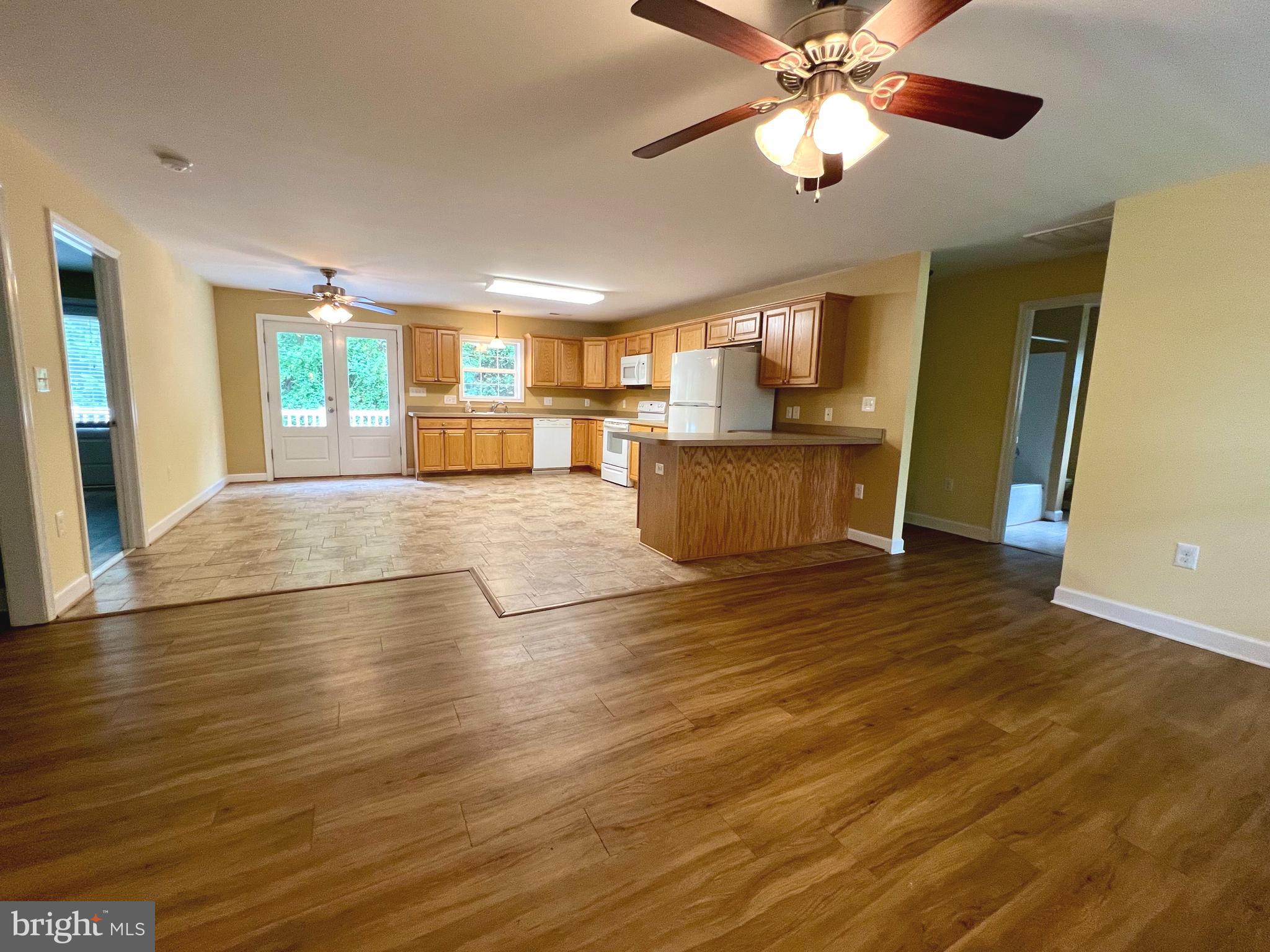 20215 FLAT IRON ROAD A
