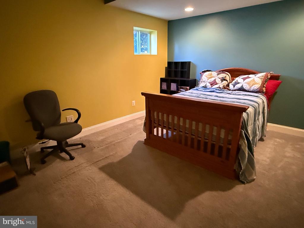 43279 WAVERLY COURT