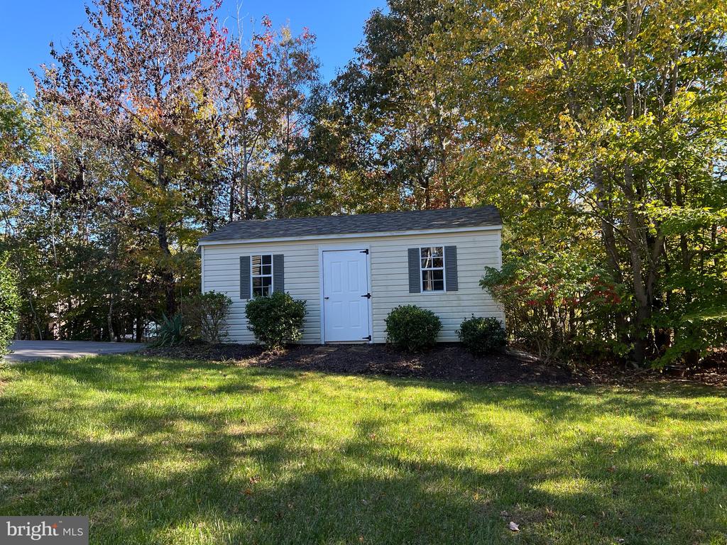 43279 WAVERLY COURT