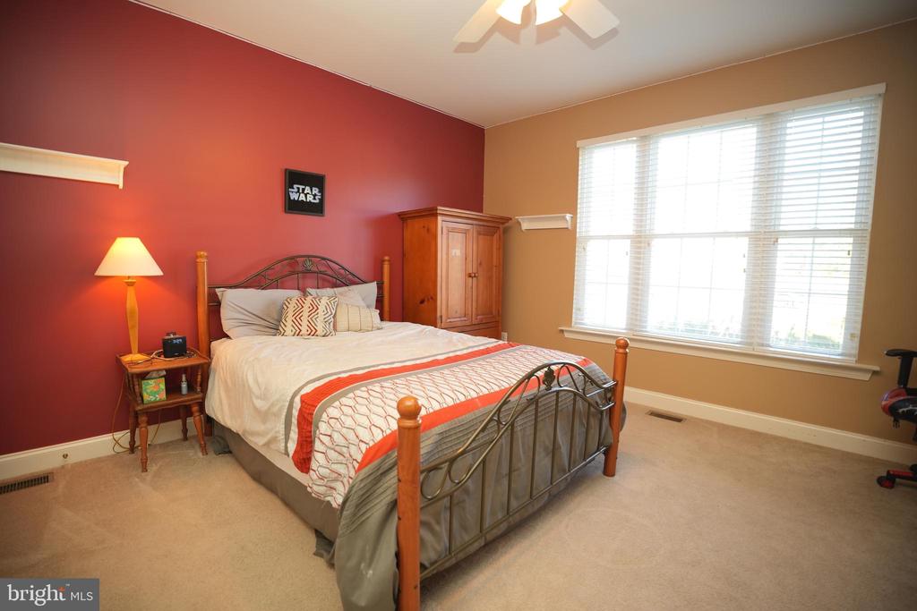 43279 WAVERLY COURT