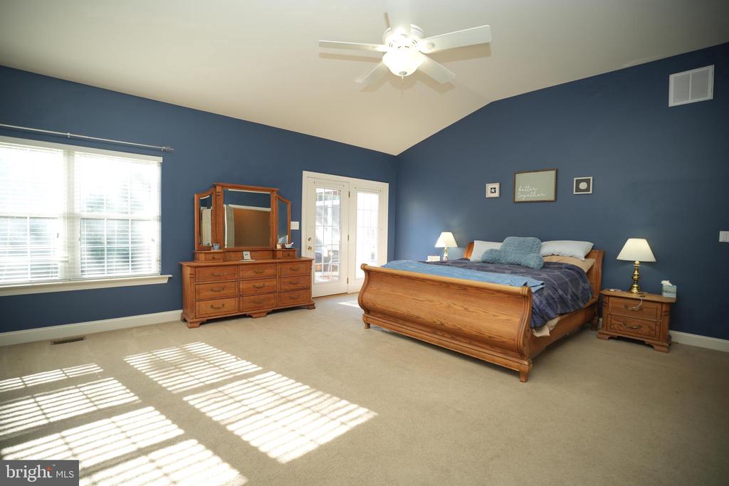 43279 WAVERLY COURT