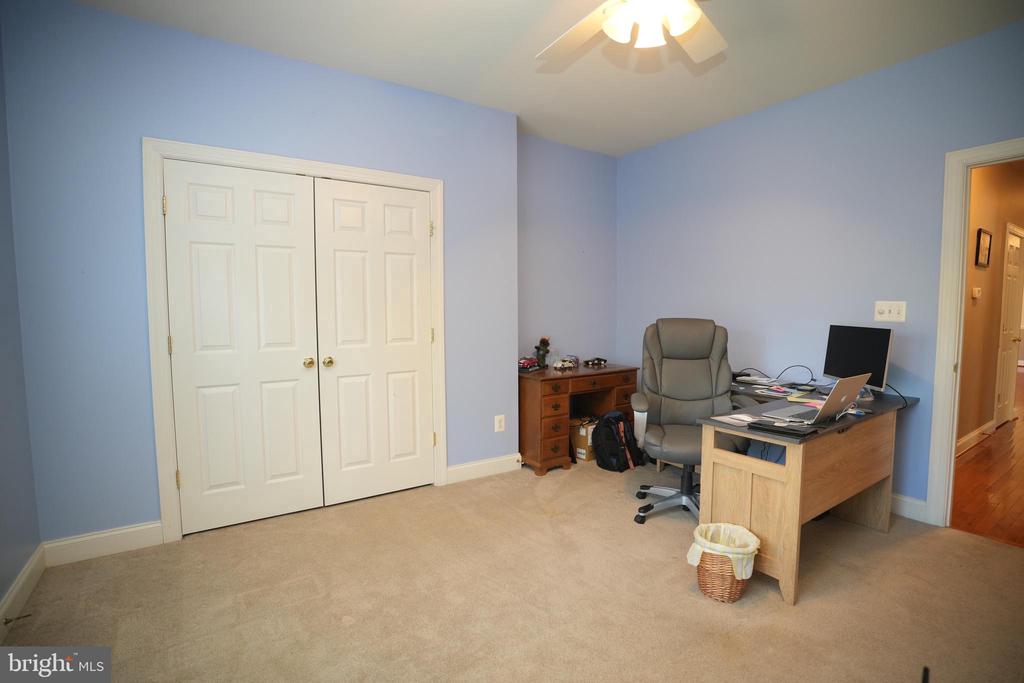 43279 WAVERLY COURT