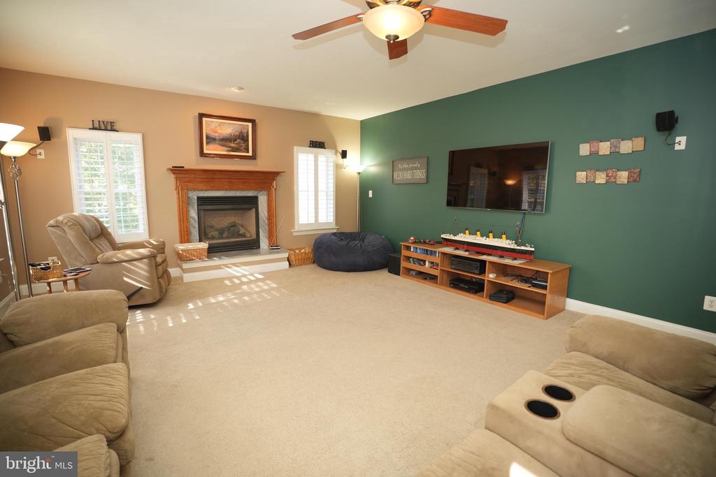 43279 WAVERLY COURT