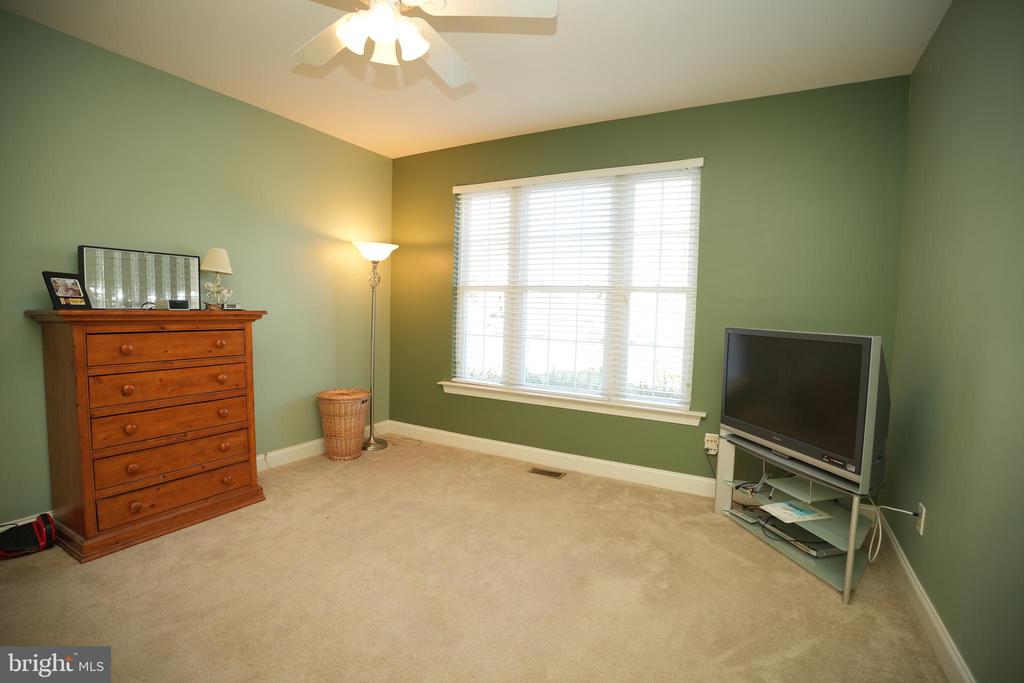 43279 WAVERLY COURT