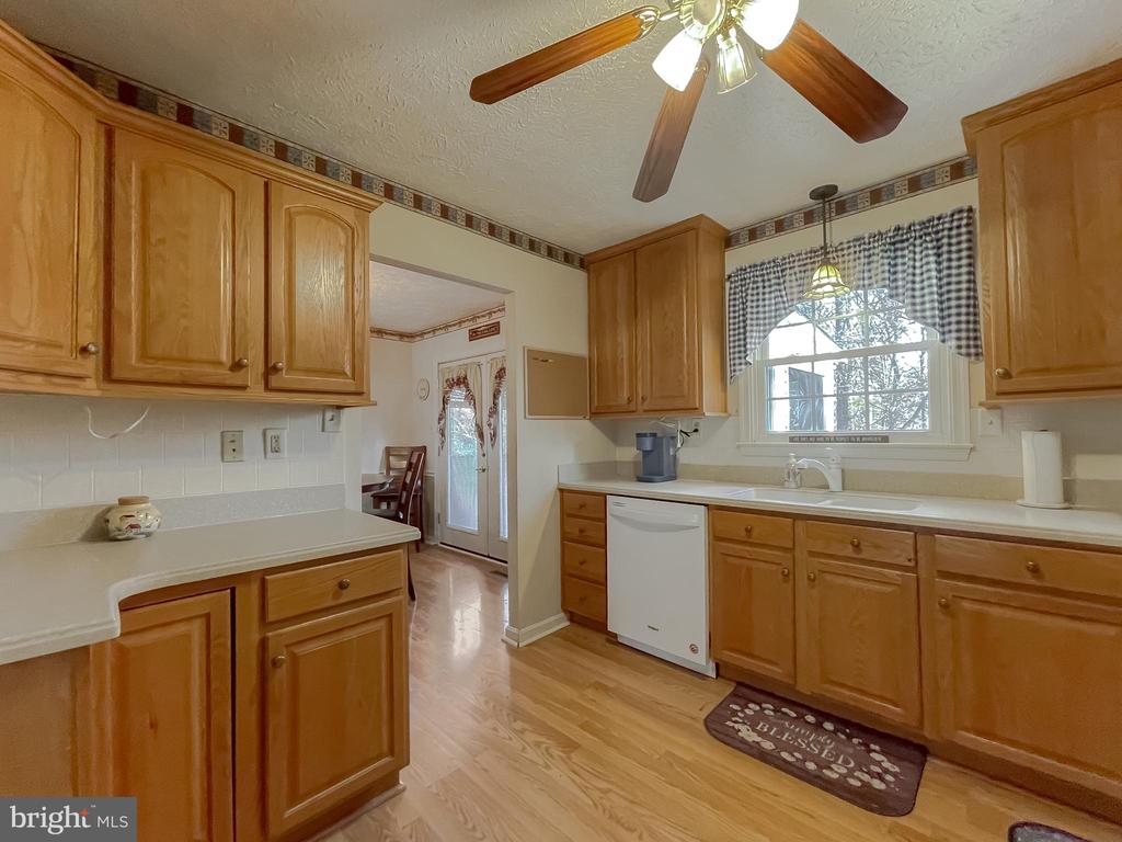 26872 REDGATE DRIVE
