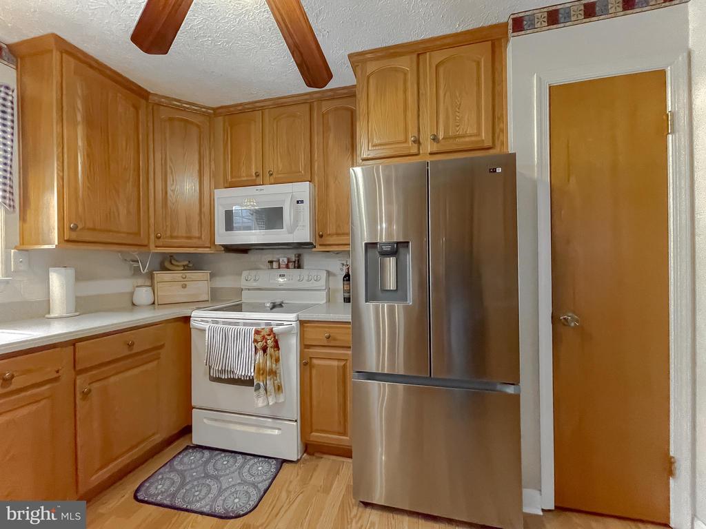 26872 REDGATE DRIVE