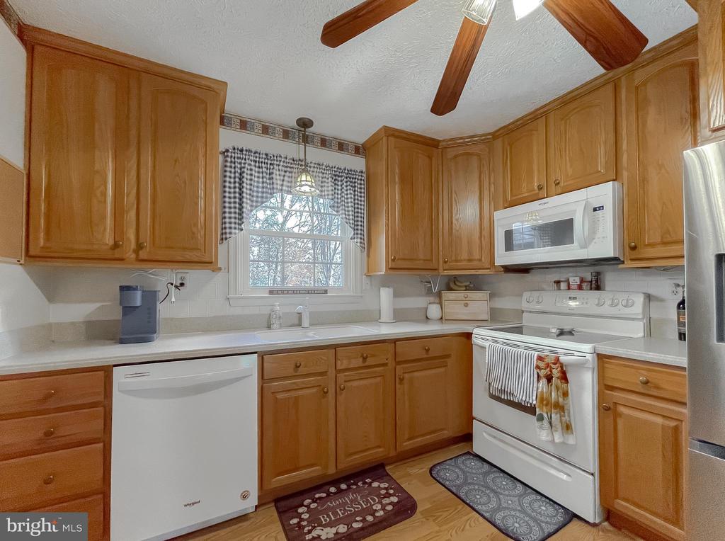 26872 REDGATE DRIVE