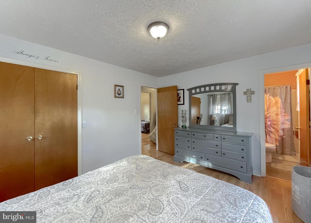 26872 REDGATE DRIVE