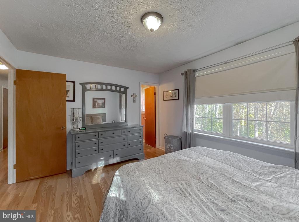 26872 REDGATE DRIVE