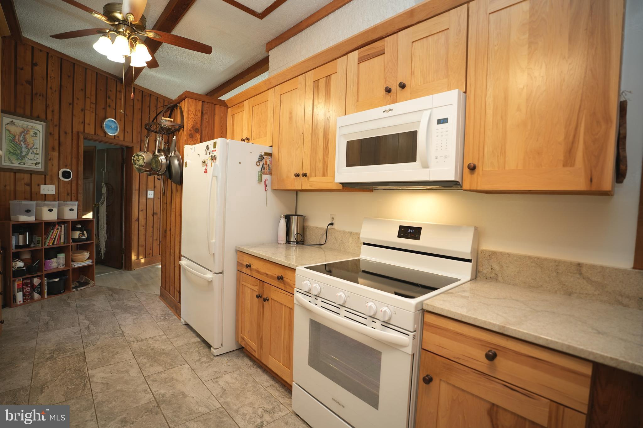 40808 S 40 DRIVE