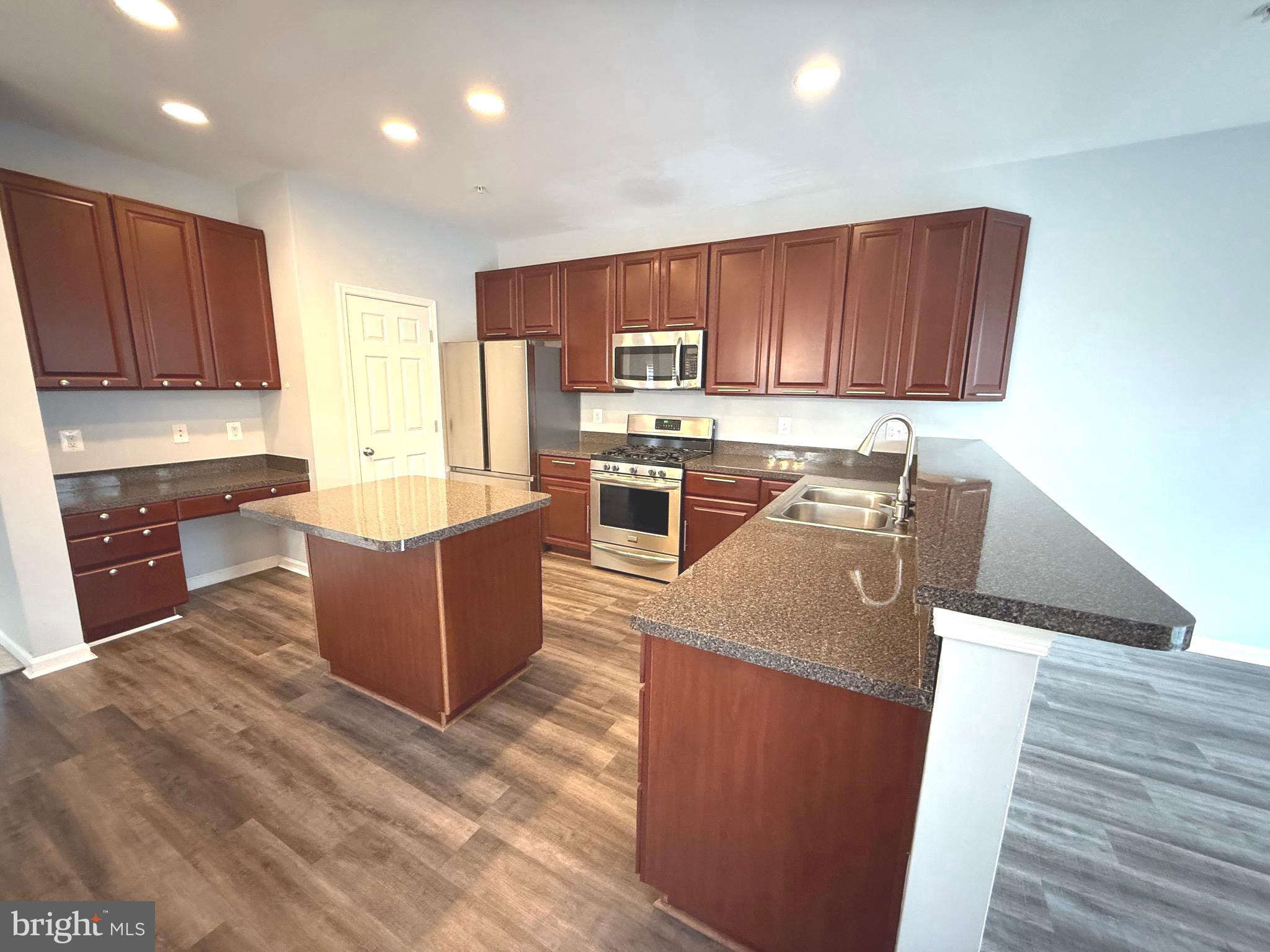 45610 CATALINA LANE