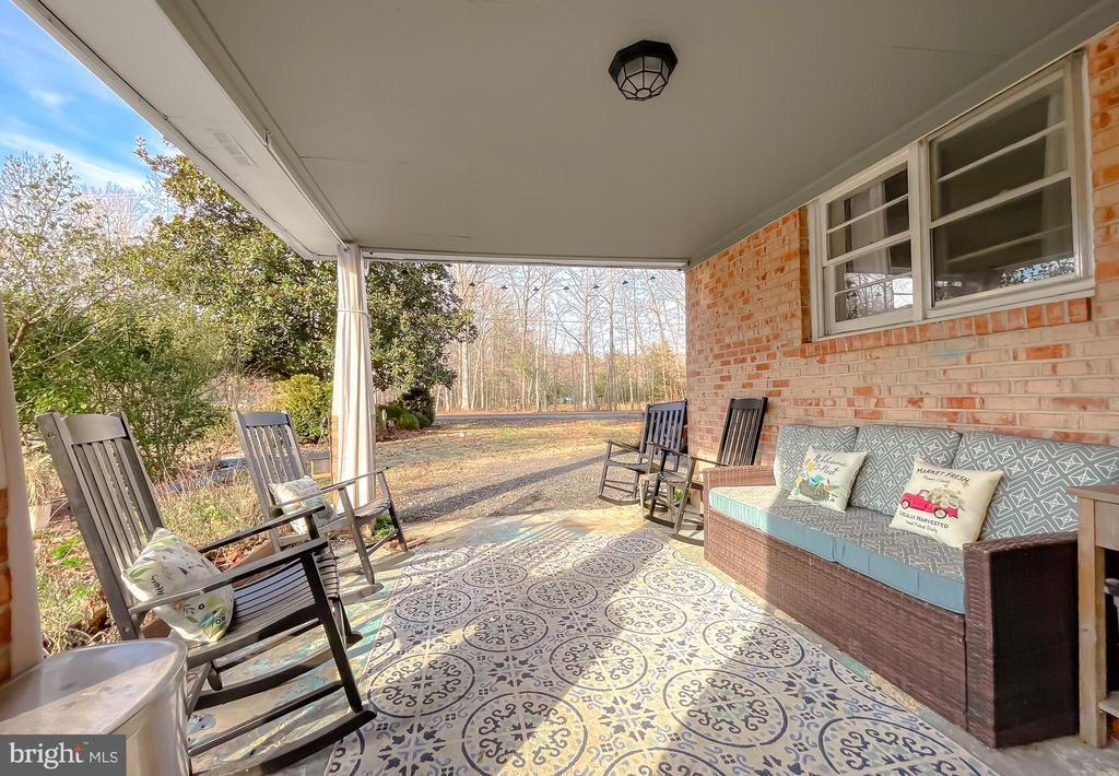 24704 HORSE SHOE ROAD