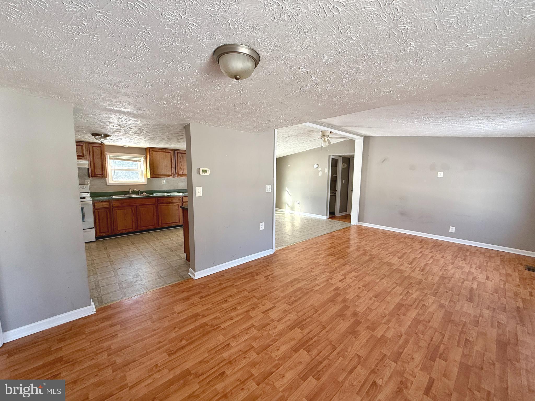 22841 DEMENT LANE