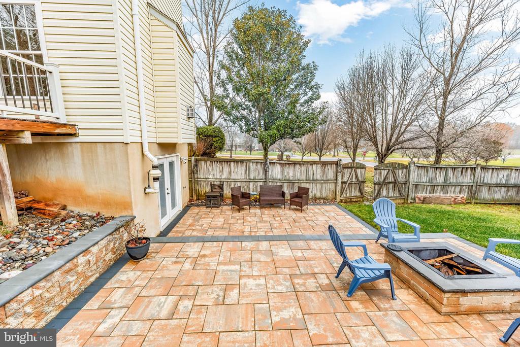 46025 N GREENS REST DRIVE
