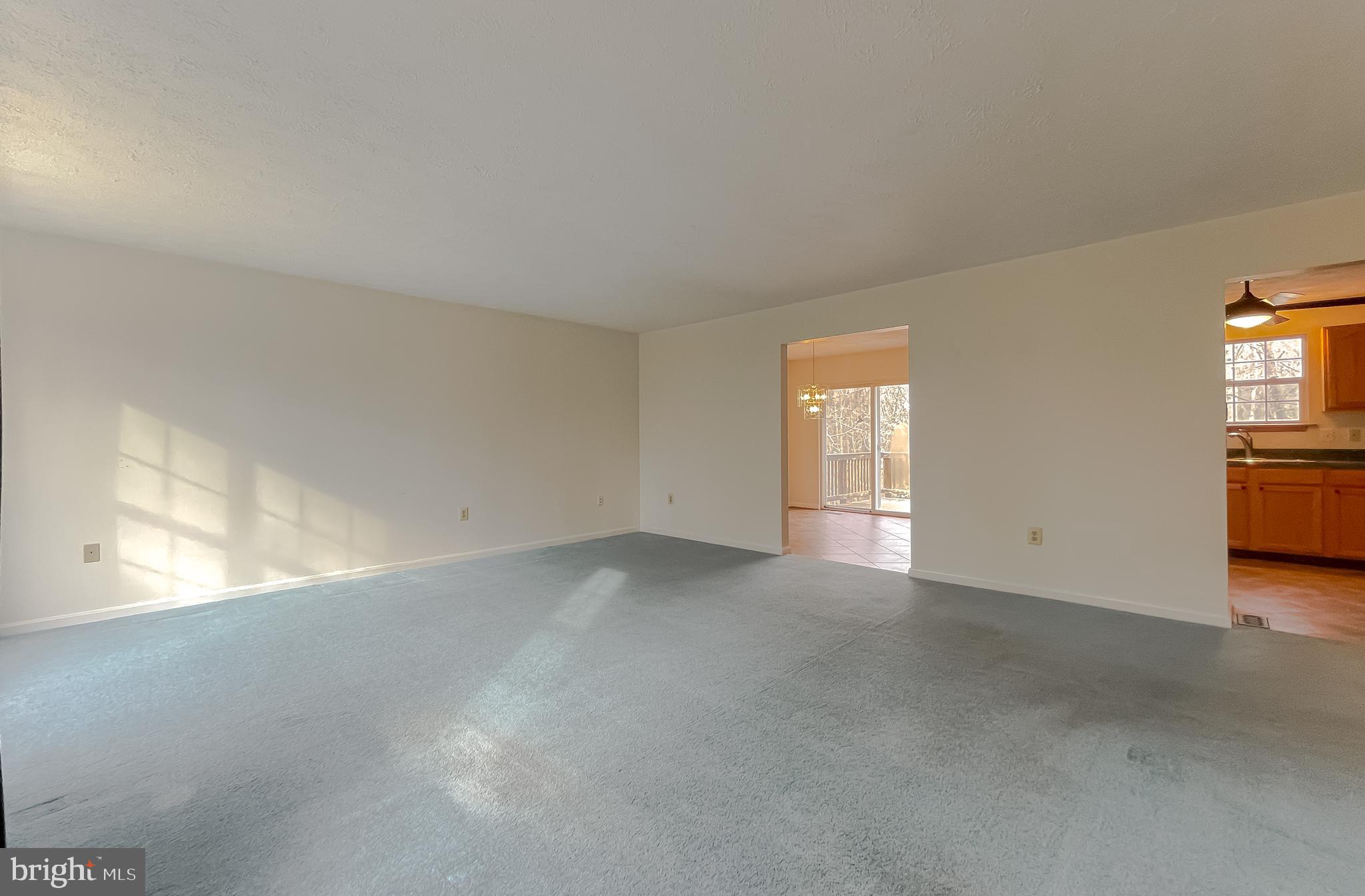 38302 HENRIETTA LANE