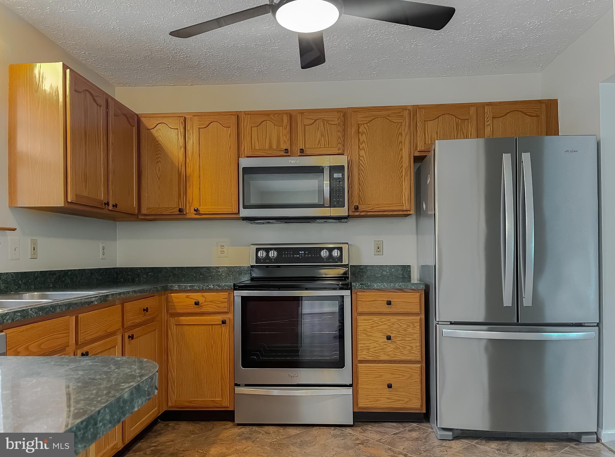 38302 HENRIETTA LANE