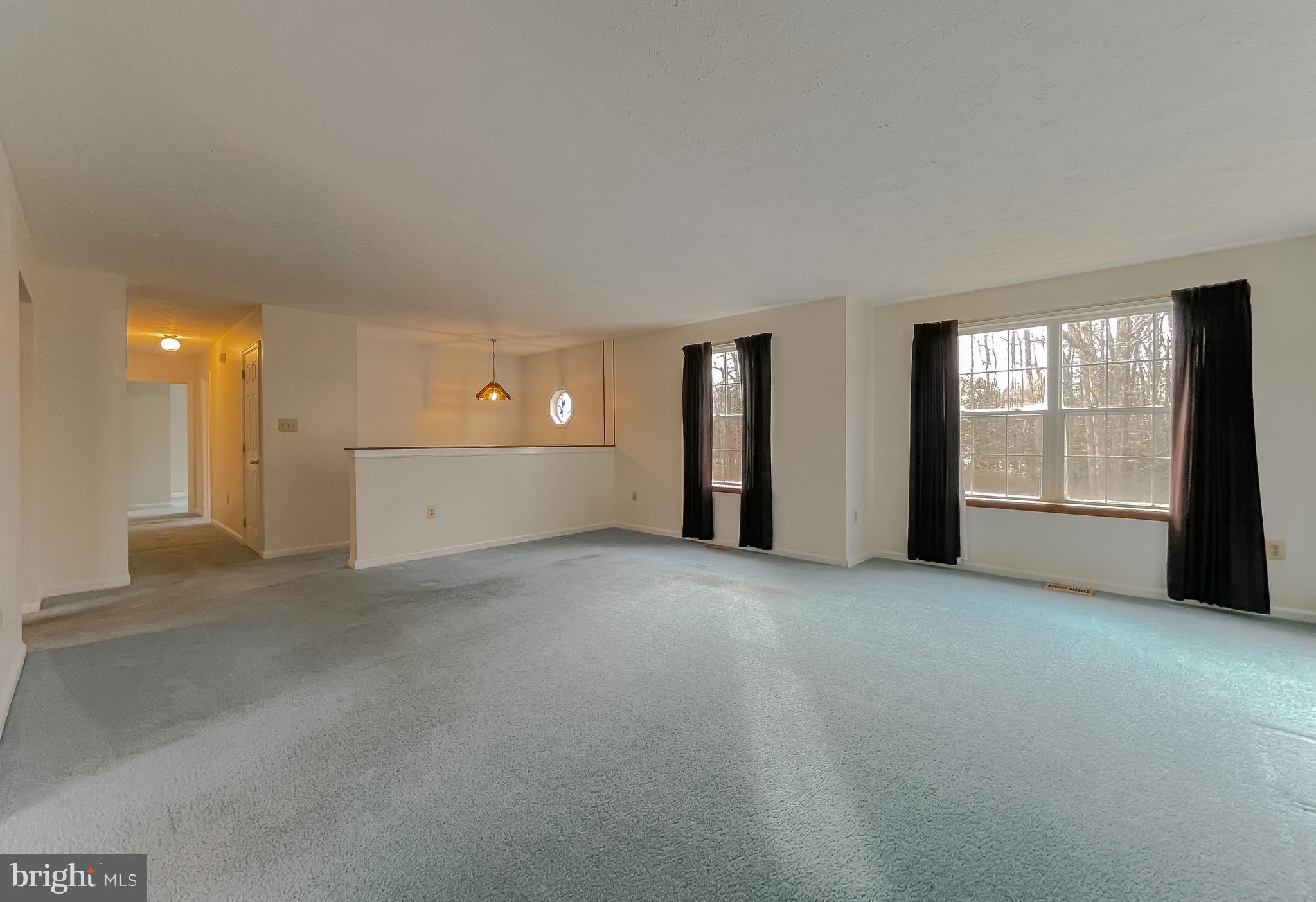 38302 HENRIETTA LANE