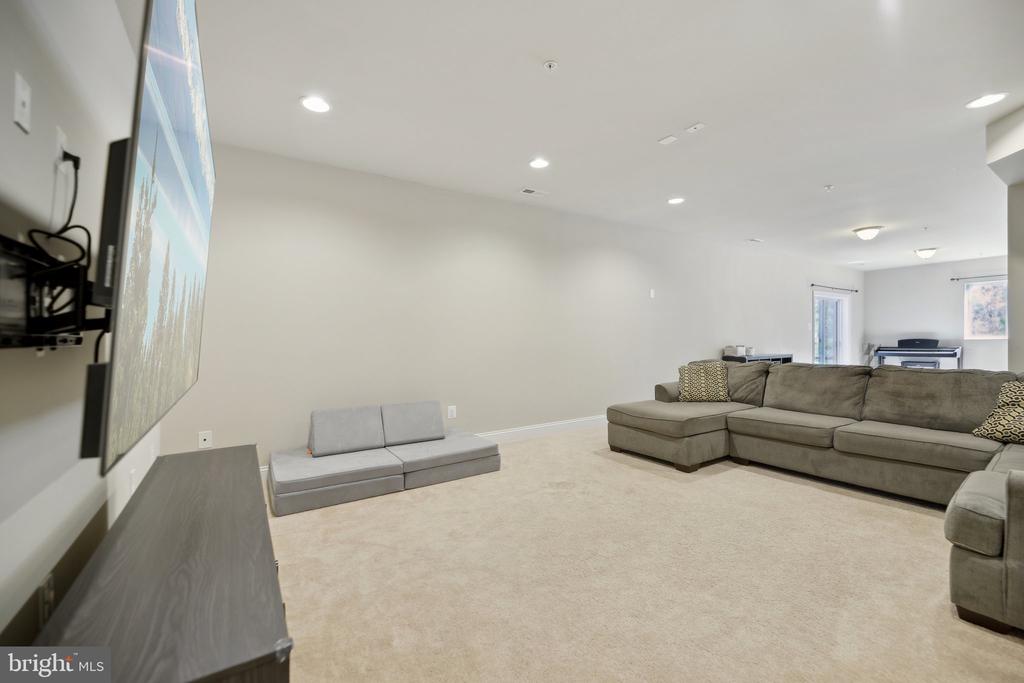 24322 DAPHNE DRIVE