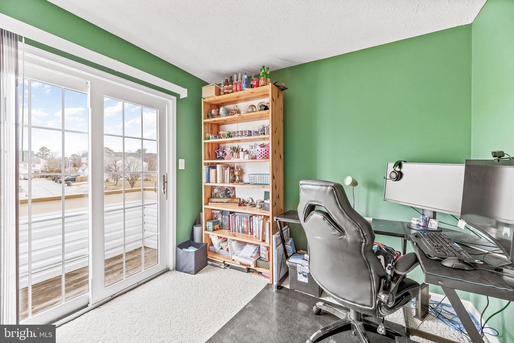 46351 COLUMBUS DRIVE 203