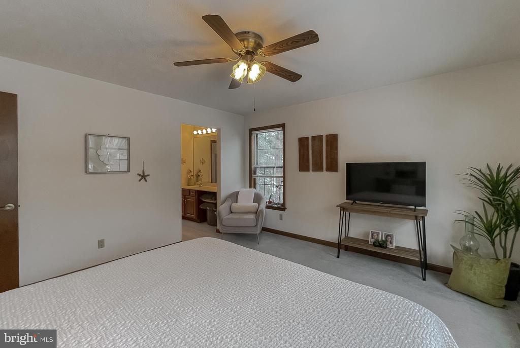 22970 CRIMSON LANE