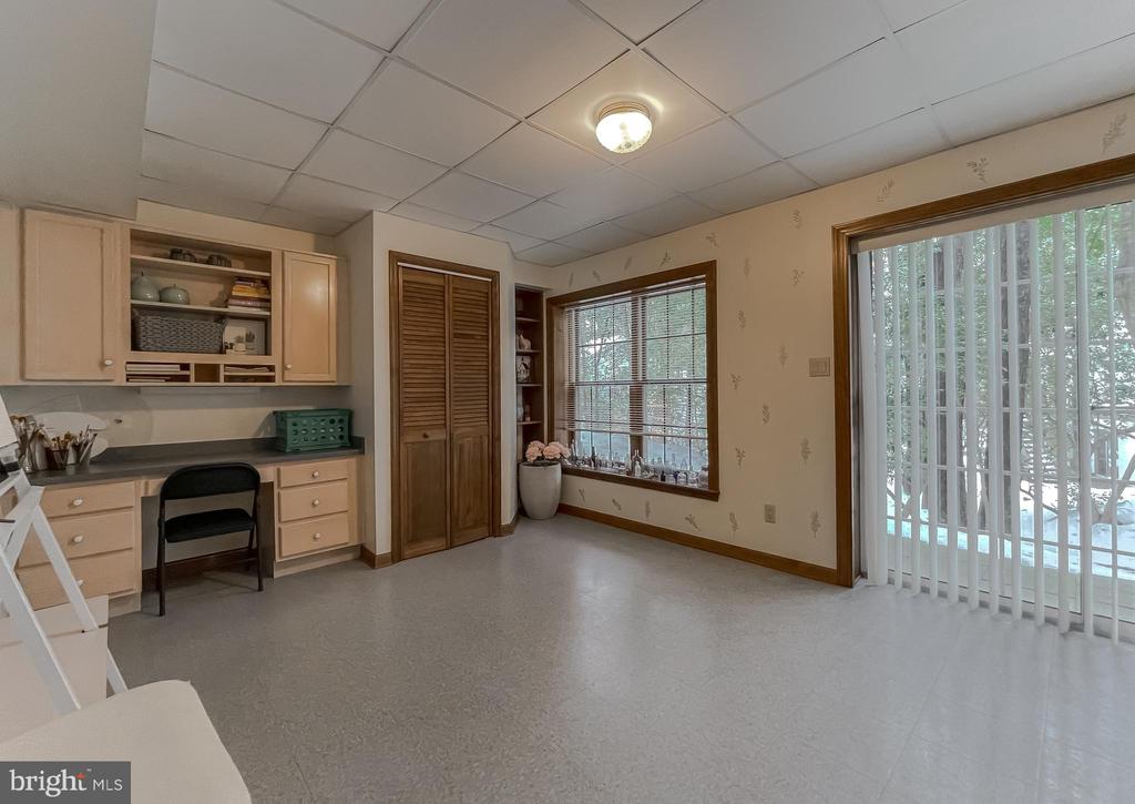 22970 CRIMSON LANE