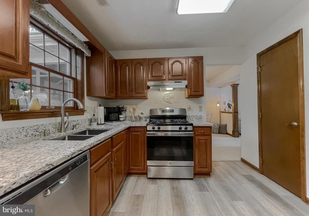 22970 CRIMSON LANE